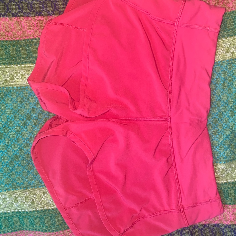 Size 4 lululemon shorts